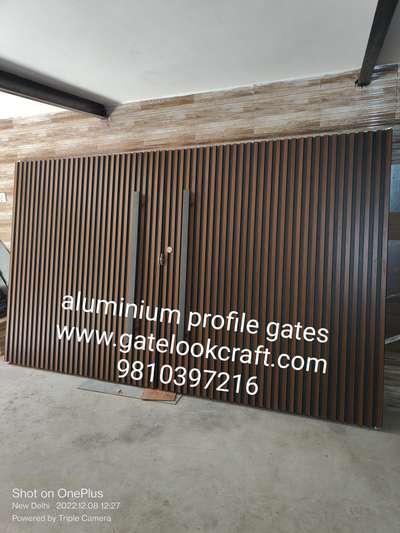 Aluminium profile gates by Hibza sterling interiors pvt ltd manufacture in Delhi supply all india #gatelookcraft #aluminiumprofilegate #aluminiumgates #maingates #gatesdesigns #fancygates #slindingdoors #sliding #gate #Aotumationgates #housegates #modulargate