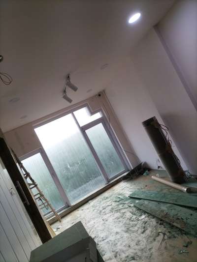 false ceiling interior design and windows