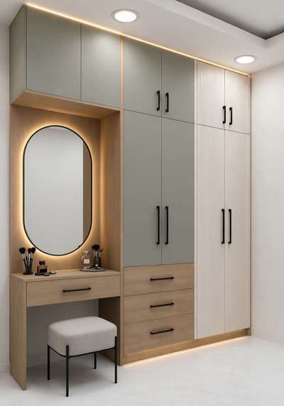 #wardrobe  #woodeninterior  #woodenartwork  #InteriorDesigner  #HomeDecor  #homeowner  #homeowners  #builderflat  #shalimarbagh  #dlfcapiltalgreen  #DLF   #Designs  #Delhihome