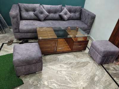 4seater sofa 2puffi & center table