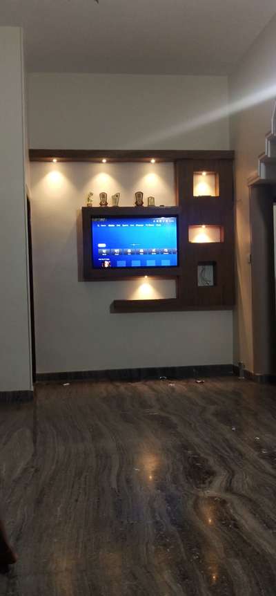 tv unit gypsm