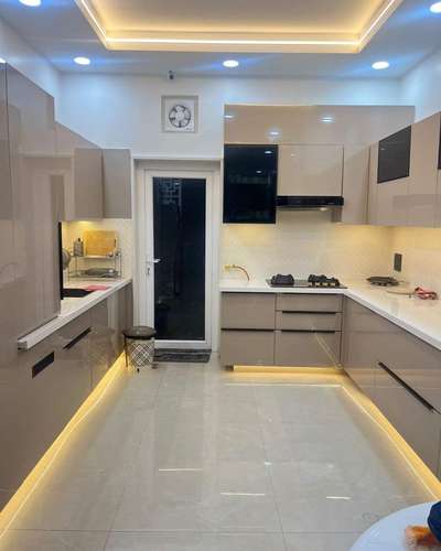 #ModularKitchen  #KitchenIdeas  #LargeKitchen  #inotech  #pantry