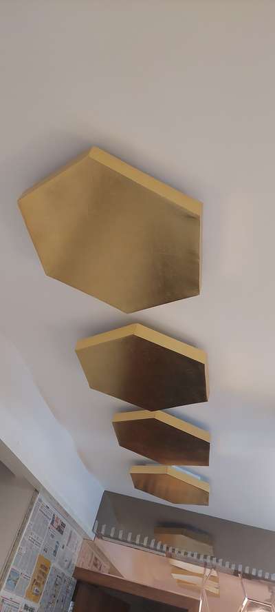 Gold leafing work 
 #InteriorDesigner #WallDecors  #koloapp  #goldlefing  #HomeDecor