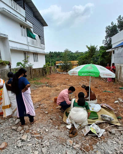 Welcome to Dreamstone Builders Mr.Vishnu KS & family🏡.

Client        : Vishnu K S
Sqft         : 1275
Sqft rate : 1850
Place       : Pukattupady,    Ernakulam

For more enquiries contact
Dreamstone Builders
9061316090,9048111211 #dreamhouse #newproject #ElevationHome