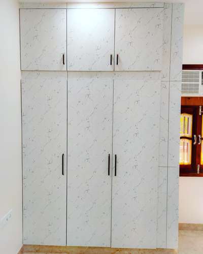 Wardrobes
#smartWhite #laminates #mica #woodwork #simple #WardrobeDesigns #wardrobe