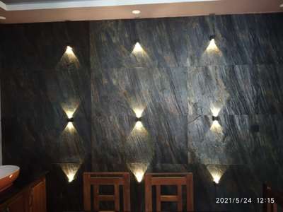 natural stone veneer on interior wall. #wall-decorative-veneer  #veneerstone  #thin_stone_veneer