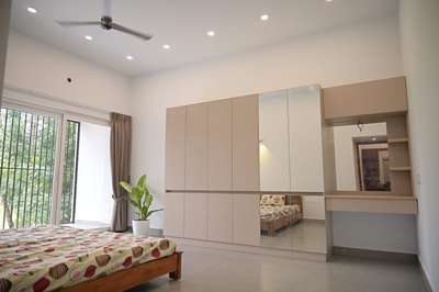 1500 SqFt/3 BHK/Modern Interior
Full House/Thrissur/2021


Total Area: 1500 SqFt
Rooms: 3 BHK
Interior Style: Modern Interior 
Project Type: Full House
Location: Thrissur
Completed On: 2021
Client Name:  Mr. Nibin