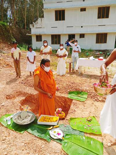 വിനോദ് ചേട്ടന്റെ കല്ലിടീൽ ചടങ്ങ്.