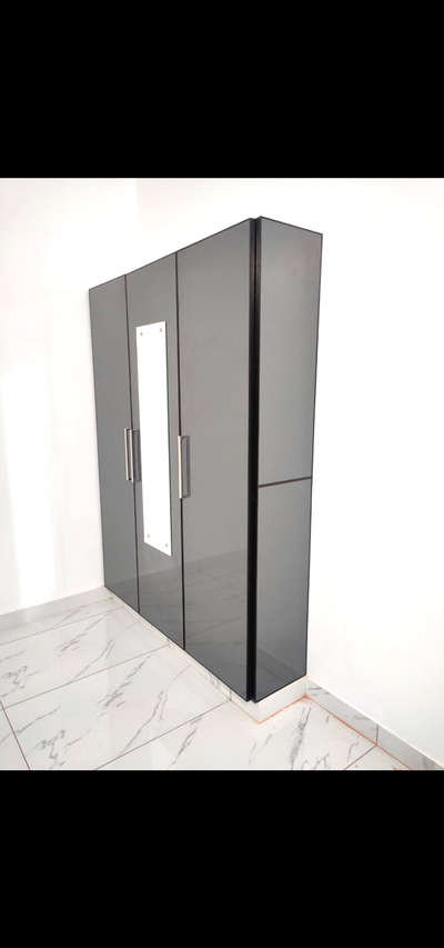 #aluminiumworks  #aluminiumcupboards  #aluminiumwardrobe  #bedroominteriors  #modularwardrobe  #modularcupboard