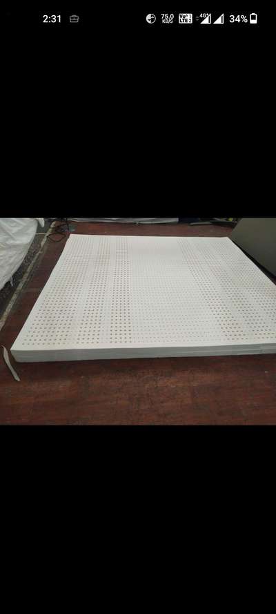 latex mattress 
78*72 4" made in Thailand