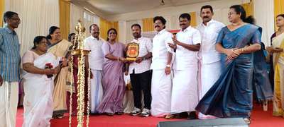 കൃത്യ സമയപരിധിക്കകം കെട്ടിടനിർമ്മാണം പൂർത്തികരിച്ചതിനുള്ള momento ബഹു: മന്ത്രിയിൽ നിന്നും സന്തോഷപൂർവ്വം സ്വീകരിക്കുന്നു❤️  #biulding  #construction