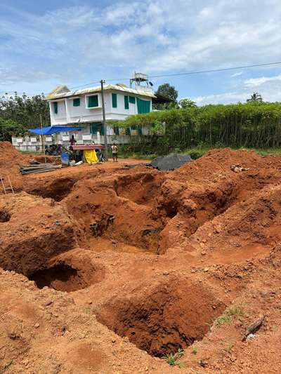 ▶️എറണാകുളം ജില്ലയിലെ, പോത്താനിക്കാട്, പൈങ്ങോട്ടൂരിൽ, 𝗠𝗿𝘀. 𝗠𝗶𝗻𝘁𝘂 & 𝗠𝗿. 𝗔𝗹𝗮𝗻 ന് വേണ്ടി നിർമിക്കുന്ന 1760 (𝟯𝗕𝗛𝗞)വീടിന്റെ ഫൗണ്ടേഷൻ വർക്കുകൾക്കായുള്ള ഒരുക്കങ്ങൾ തുടങ്ങിയ ദൃശ്യങ്ങൾ.(𝗰𝗼𝗹𝘂𝗺𝗻 𝗳𝗼𝗼𝘁𝗶𝗻𝗴 𝗳𝗼𝘂𝗻𝗱𝗮𝘁𝗶𝗼𝗻)


▶️𝙋𝙧𝙚𝙥𝙖𝙧𝙖𝙩𝙞𝙤𝙣 𝙛𝙤𝙧 𝙛𝙤𝙪𝙣𝙙𝙖𝙩𝙞𝙤𝙣 𝙬𝙤𝙧𝙠𝙨 𝙨𝙩𝙖𝙧𝙩𝙚𝙙 🏡

𝗖𝗹𝗶𝗲𝗻𝘁      : 𝗠𝗿𝘀 𝗠𝗶𝗻𝘁𝘂 & 𝗔𝗹𝗮𝗻
𝗦𝗾𝗳𝘁          : 𝟭𝟳𝟲𝟬(𝟯𝗕𝗛𝗞)
𝗦𝗾𝗳𝘁 𝗿𝗮𝘁𝗲  : 𝟮𝟬𝟬𝟬 ( 𝗖𝗼𝗹𝘂𝗺𝗻 𝗳𝗼𝗼𝘁𝗶𝗻𝗴 𝗳𝗼𝘂𝗻𝗱𝗮𝘁𝗶𝗼𝗻)
𝗣𝗹𝗮𝗰𝗲       : 𝗽𝗮𝗶𝗻𝗴𝗼𝘁𝘁𝗼𝗼𝗿, 𝗽𝗼𝘁𝗵𝗮𝗻𝗶𝗰𝗰𝗮𝗱, 𝗘𝗿𝗻𝗮𝗸𝘂𝗹𝗮𝗺
 #foundation