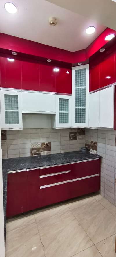 S.A.Interior Designer.Mr Shehzad Aalam 9917546428.  #KitchenInterior  #ModularKitchen  #LShapeKitchen  #KitchenInterior  #OpenKitchnen &  #SmallKitchen . contact Now 9917546428 Mr. Shehzad Aalam From Gaur City 1 & 2.