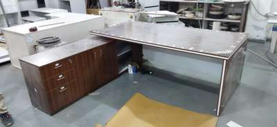 *office king table*
5 year's warranty