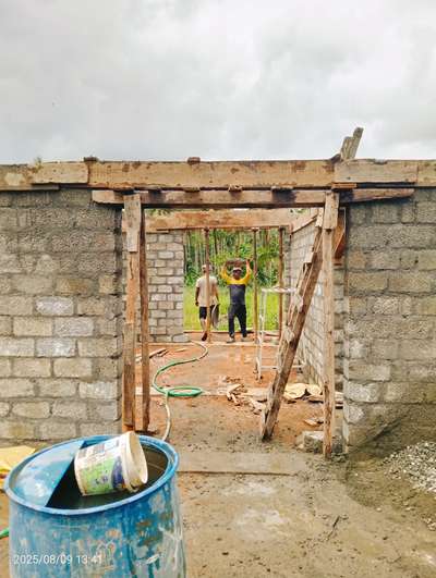 Ground floor lintel sunshade casting completed at Mulanthuruthy site.
