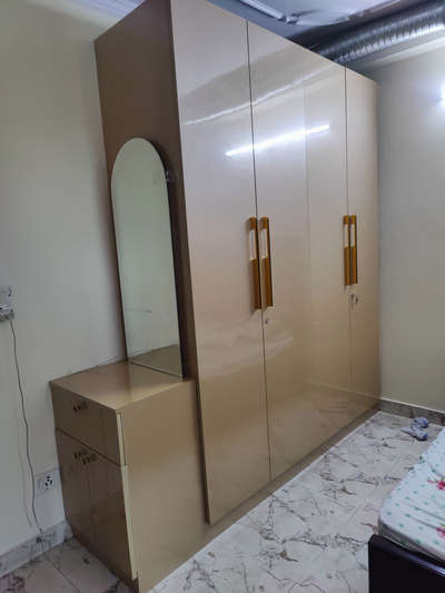 #Almirah  #DressingTable  #almirhadressing