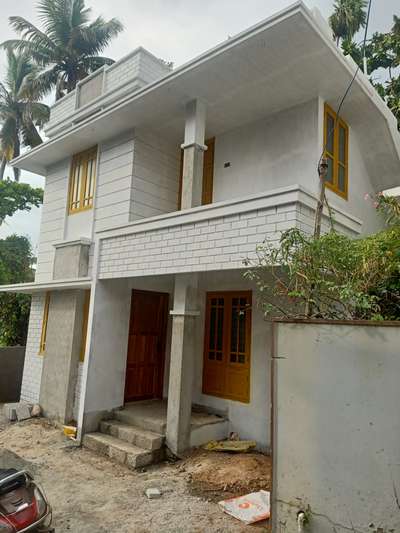 1150 sqft 3bhk with 3 bath room. Just 2 cent  Land. Location, Karamana, Trivandrum.