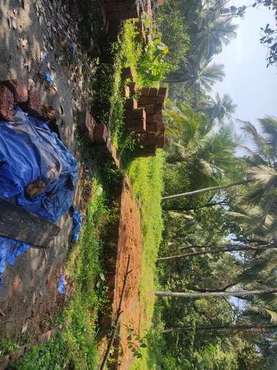 ഫൗണ്ടേഷൻ കഴിഞ്ഞു ബാക്കി ആരെങ്കിലും ഏല്പിക്കണം ആരെങ്കിലുമുണ്ടോ