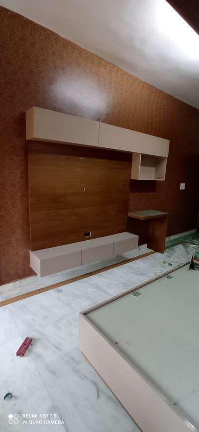 lcd unit with pu hi gloss finish