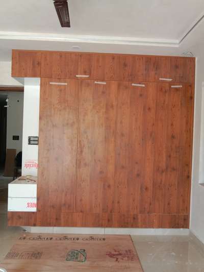 *all  interior service *
wood work like like almirah kitchen LCD panel 
penling ,,p o p pent polish