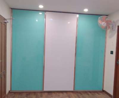 sliding door wardrobe