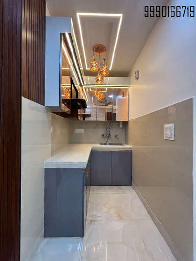 #ClosedKitchen  #KitchenIdeas  #WoodenKitchen  #KitchenRenovation  #ModularKitchen  #kitchendesign  #KitchenCabinet
