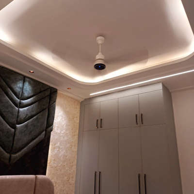 #InteriorDesigner #HouseDesigns #HomeDecor #architecturedesigns #civilconstruction #villadesign #KitchenInterior #FalseCeiling #TexturePainting #FlooringTiles #
