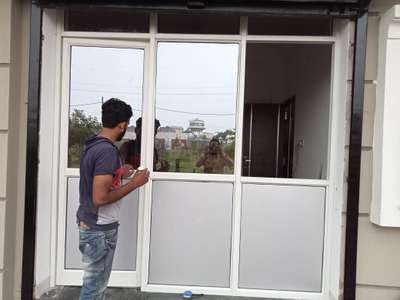 aluminium partition 170 Rupaye square feet