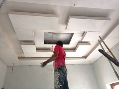 #ceilingworks 
#nilambur 
#LivingroomDesigns 
#InteriorDesigner 
#ongoingprojects
#HouseDesigns 
#architecturedesigns