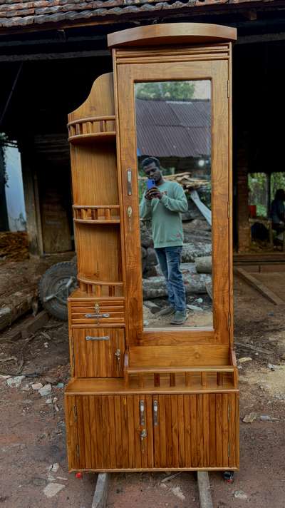 wooden Make-Up drobe 

ലളിതം - പ്രൗഢം 
ഓരോ വിശദാംശങ്ങളിലും നിങ്ങളുടെ വ്യക്തിത്വം പ്രതിഫലിക്കട്ടെ
High Quality, Superior Choice. The legacy of teak now in your home.

K Woods


 #woodendesign #makeupmirror