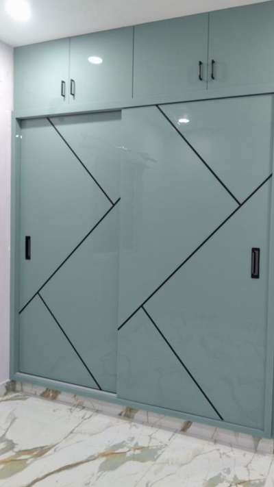 #Almirah  #almirahdesign  #woodenAlmirah  #almirahdesigner  #almirahwork  #almirahdesigner