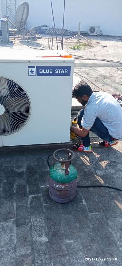 ac reaping in noida  if any body need contact us  #Acrepair  #acwork  #acinstallation