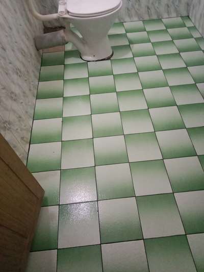 application of epoxy over old flooring to arrest leakage
