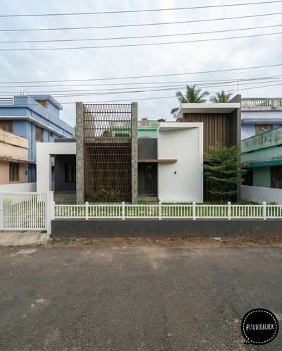 "1000 sq ft single storeyed residence @ Fort Kochi by team Studio Black..Modern Minimalistic design with frontyard landscape brings calmness inbetween the rush of the city.."