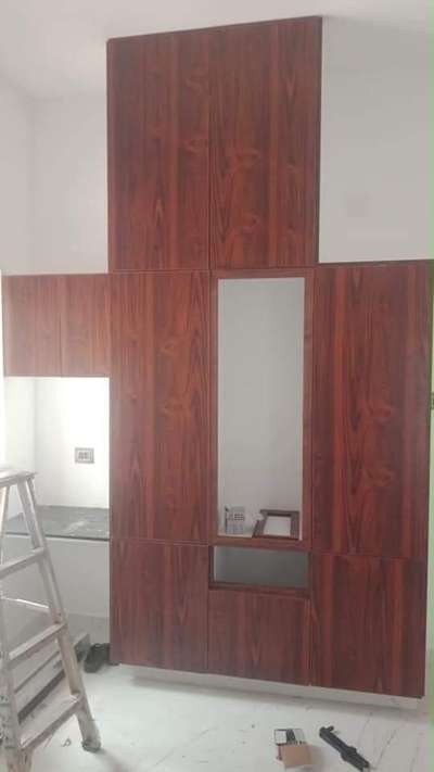 aluminum cupboard  starting rate  450  per square feet