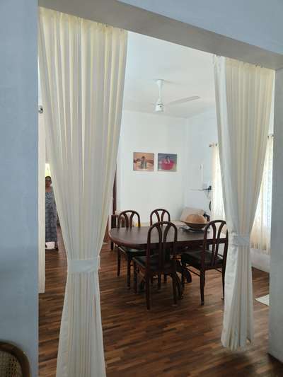 ലിവിംഗ് റൂം x ഡൈനിങ് ഹാൾ പാർട്ടീഷൻ
living room x Dining hall Partition using Curtain

#curtains #curtainsdesign #LivingroomDesigns #customized_wallpaper