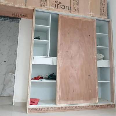 #SlidingDoorWardrobe  #WardrobeIdeas  #WardrobeDesigns  #almirahdesign