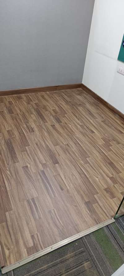 #ST Homecraft noida
laminate wooden flooring & wooden deck tile & wpc deck tile & artificial grass we are importer