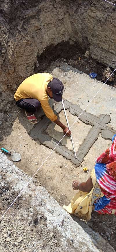 center line layout for factory shade column position 👍... #engineeringlife   #coloumn_footing  #workingtym #bhopal #civilcontractors #CivilEngineer #workinprogress