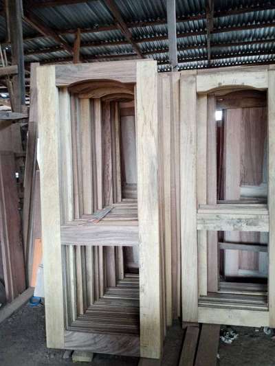 wooden doors very finishing work #woodendoor  #woodendoors #woodenwork #WoodenWindows #WoodenKitchen #WoodenBalcony #WoodenBeds
