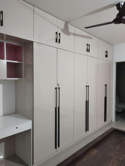 full hight wardrobe big handle