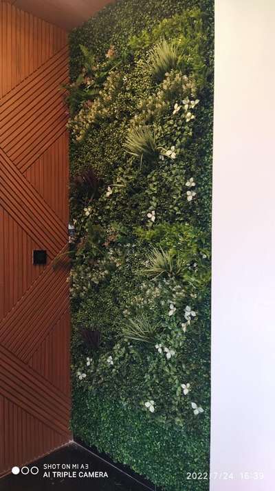 vertucal garden ✨💝 

#greenlife #sgs #InteriorDesigner #interiorproducts #loveforyourhomes