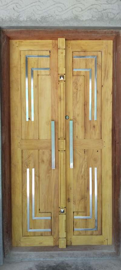 #woodden door, double door