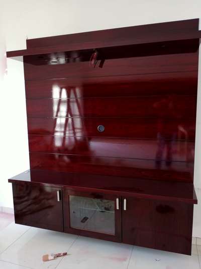 ps associate 
tv unit