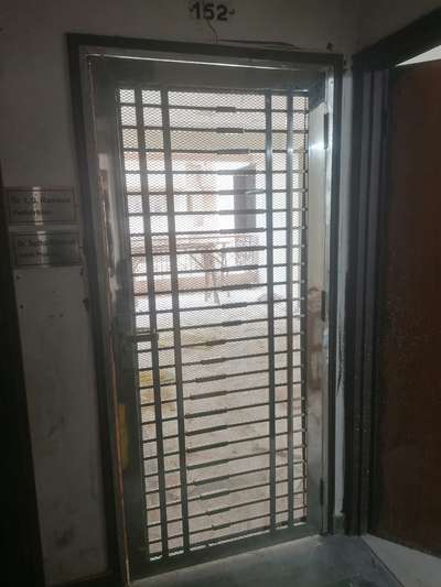 s s safety Dabul jaali Gate lowest price 9518672616