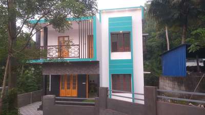 project : sharik Residence 
Area : 1450
Location : Mancha, Nedumangad 
project cost : 28 Laks