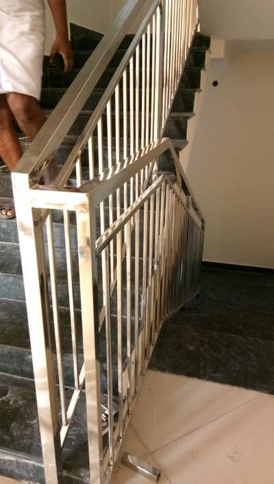 #StaircaseHandRail 

SS handrail work @ Ernakulam..