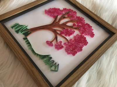 *wall frame*
size 12 inchx 12 inch
Box frame
Handmade quill art