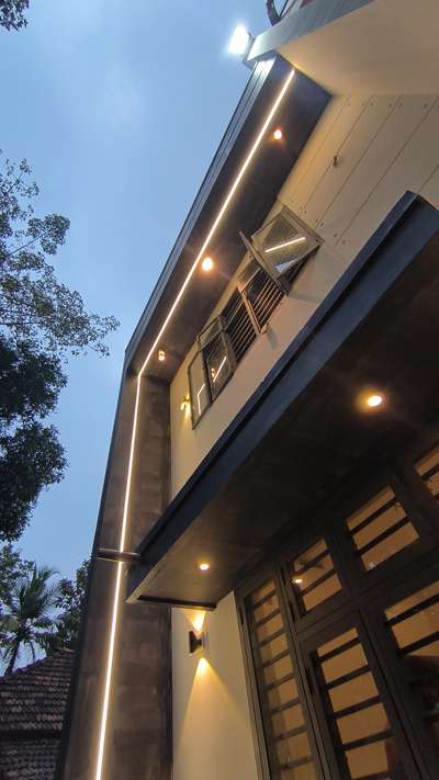 Q ONE BUILDERS AND DESIGNERS
Project: 4 BHK Contemporary Home
Area: 2000 Sq.ft
Client: Muhammed Munafar
Location: Thenur, Palakkad
All kerala service available
please contact us
 #TraditionalHouse  #dreamhomebuilders  #HouseConstruction  #Contractor  #Palakkad  #KeralaStyleHouse  #InteriorDesigner