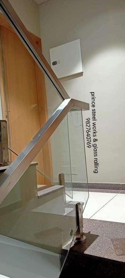 new toufan glass ralling  #GlassHandRailStaircase